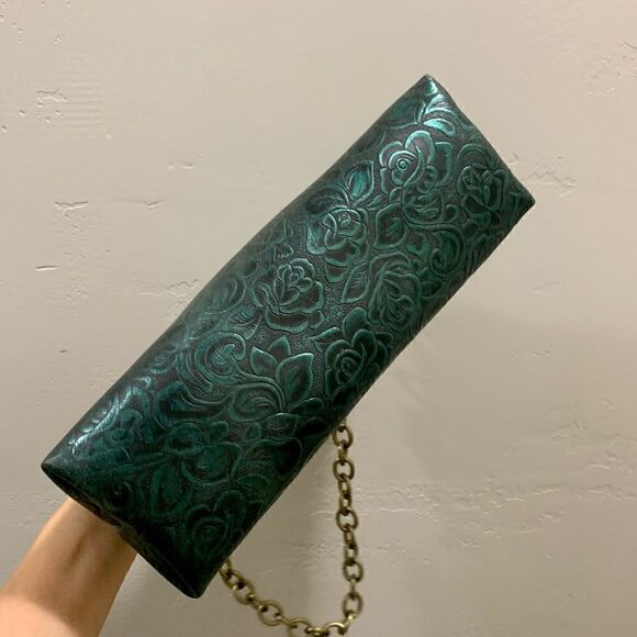 Handsewn Genuine Cowhide Floral Embossed Double Kiss-lock Bag & 2 Chain Styles - Picture 14 of 16